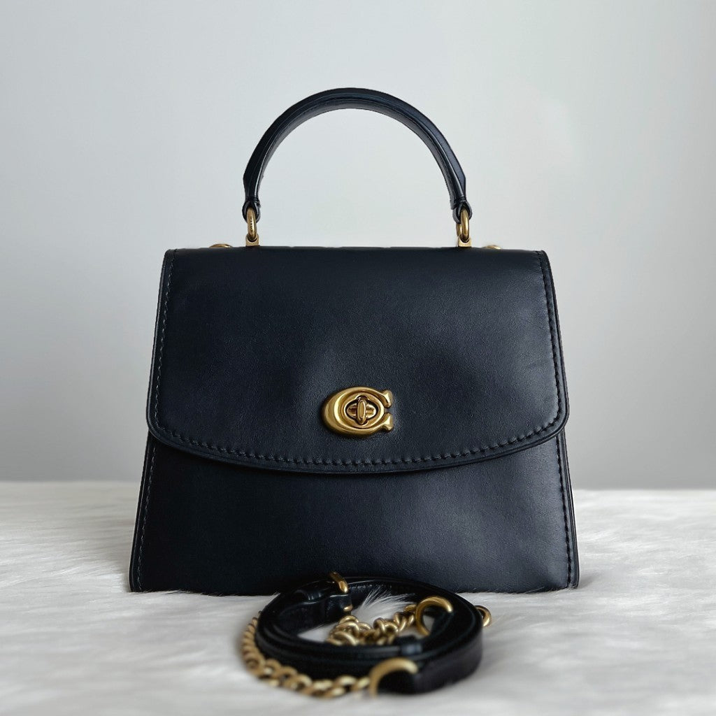 Coach Black Leather Double Compartment Turn Lock 2 Way Shoulder Bag Like New