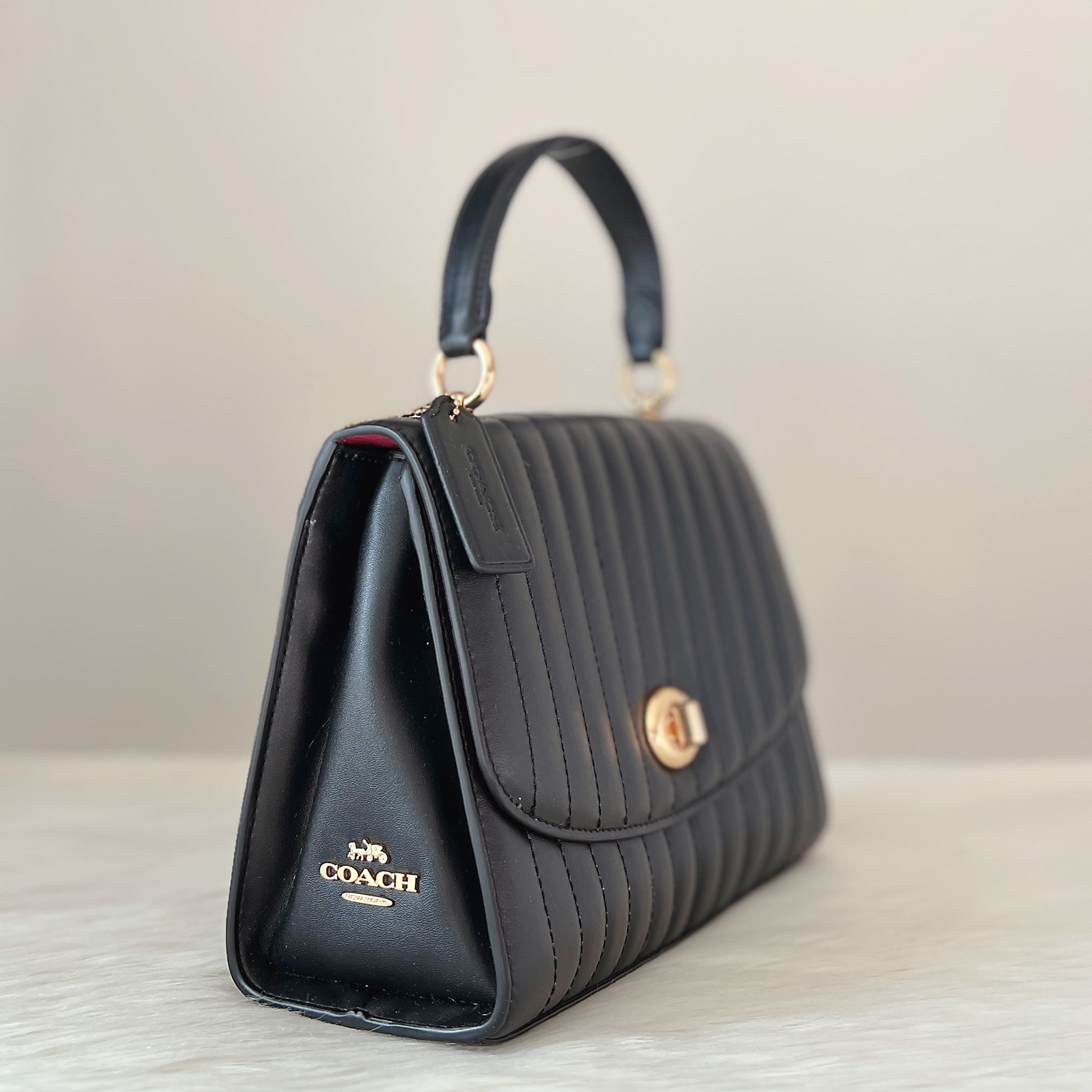Coach Black Leather Triple Compartment Turn Lock 2 Way Shoulder Bag Like New