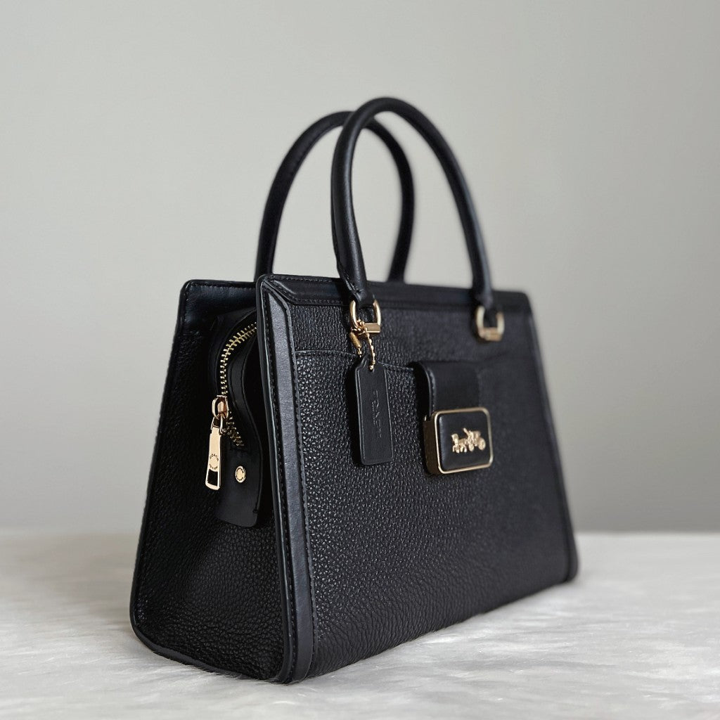 Coach Black Pebble Leather Front Buckle Detail 2 Way Shoulder Bag Like New