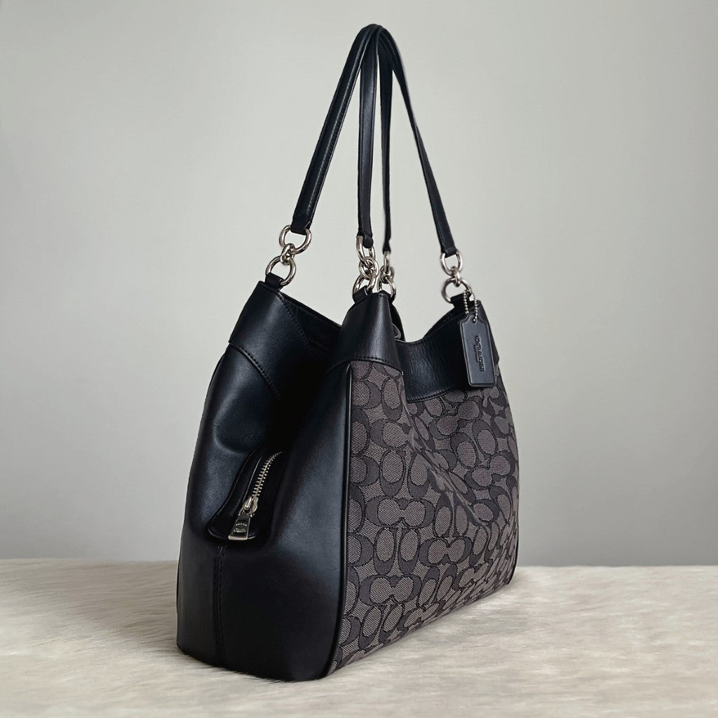 Coach Black Leather Monogram Triple Compartment Shoulder Bag Like New