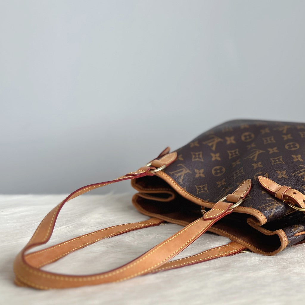 Louis Vuitton Signature Monogram Batignolles Vertical Shoulder Bag