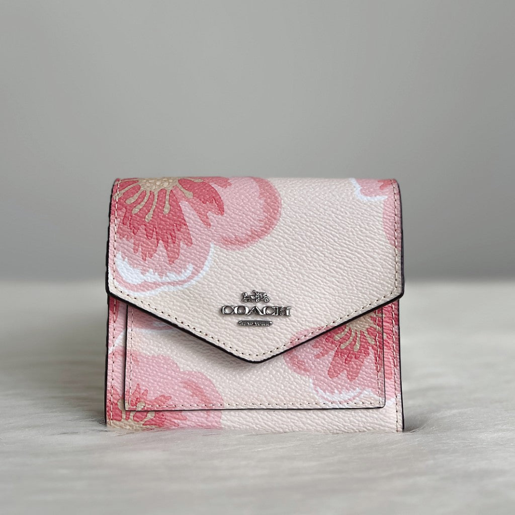 Coach Blush Pink Leather Floral Tri-Fold Multi-Compartment Short Wallet Like New