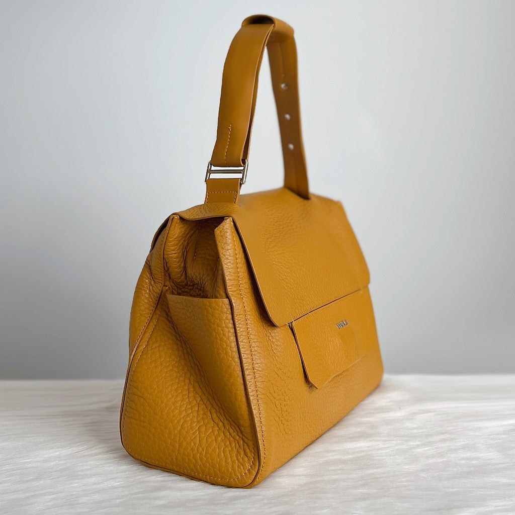 Furla Mustard Leather Front Buckle Shoulder Bag Excellent