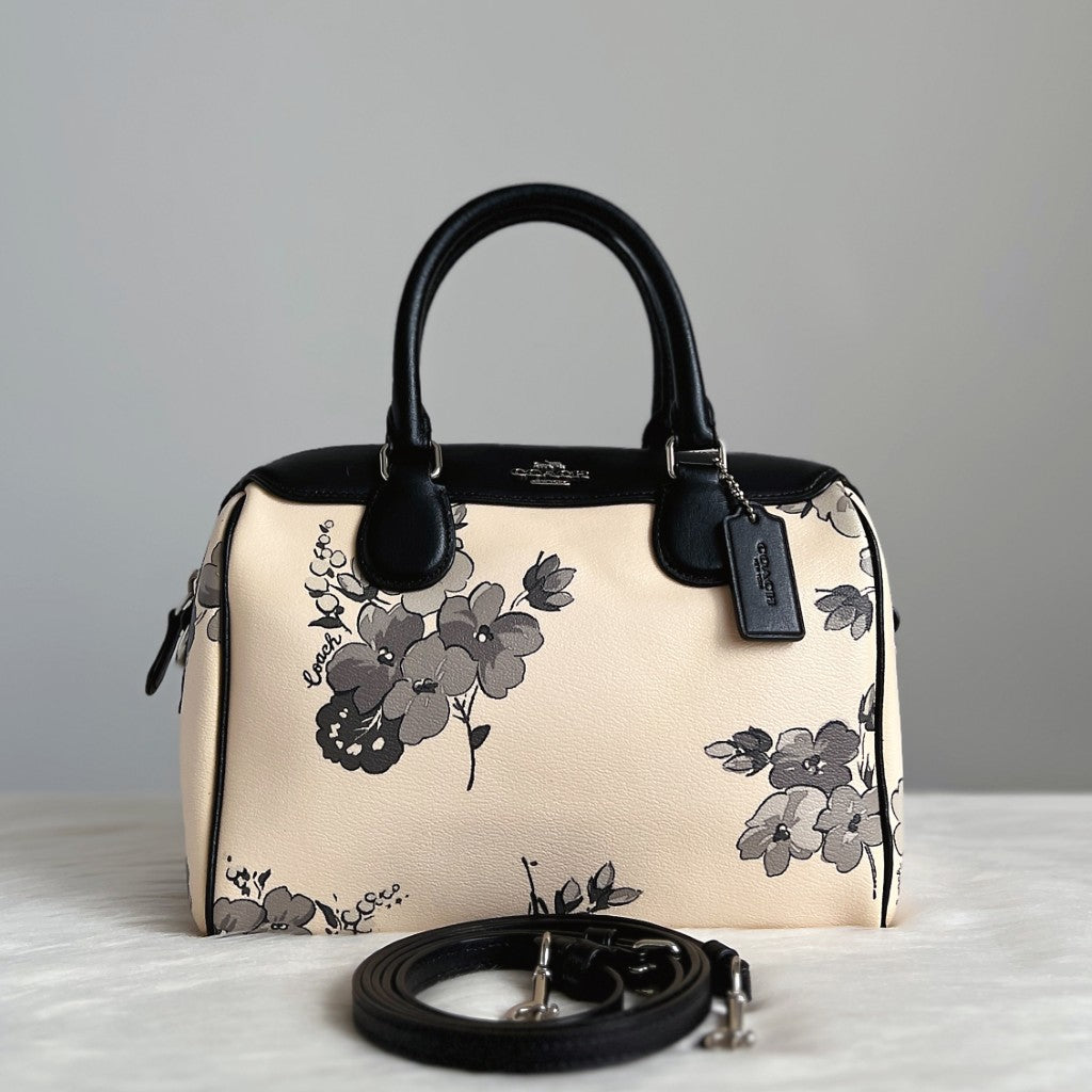 Coach Black Leather Front Logo Floral Boston 2 Way Shoulder Bag Like New