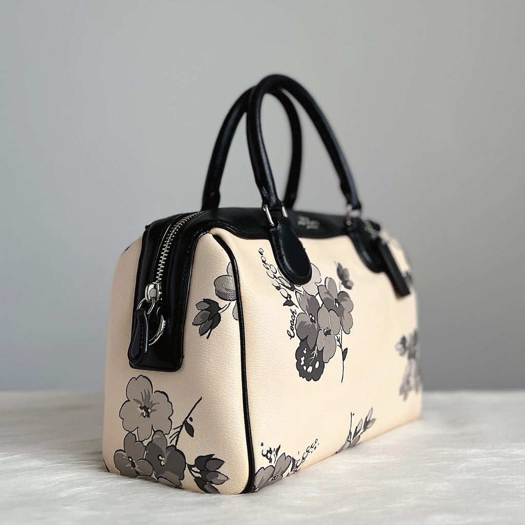 Coach Black Leather Front Logo Floral Boston 2 Way Shoulder Bag Like New