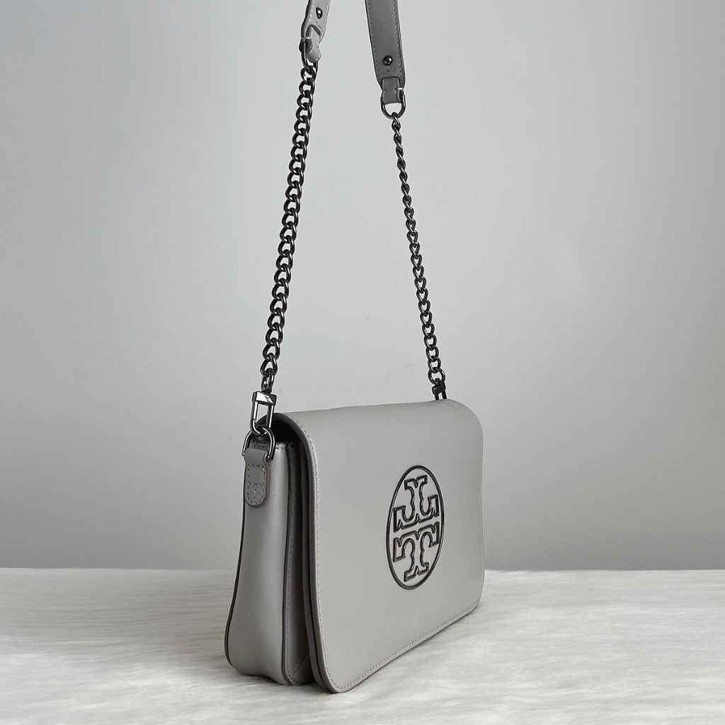 Tory Burch Grey Leather Front Logo Chain Strap Shoulder Bag Like New