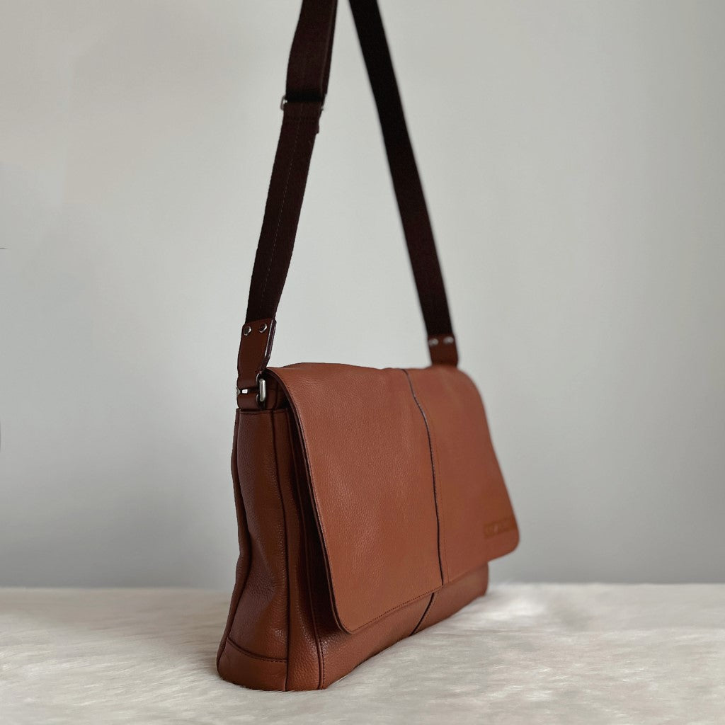 Coach Caramel Leather Large Business Unisex 2 Way Crossbody Bag Excellent
