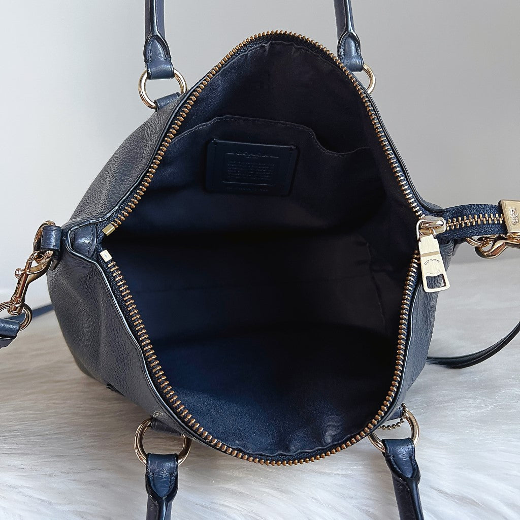 Coach Navy Leather Front Logo 2 Way Shoulder Bag Excellent