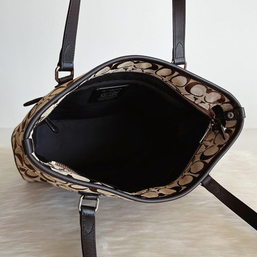 Coach Black Leather Monogram Front Logo Carryall Shoulder Bag Like New