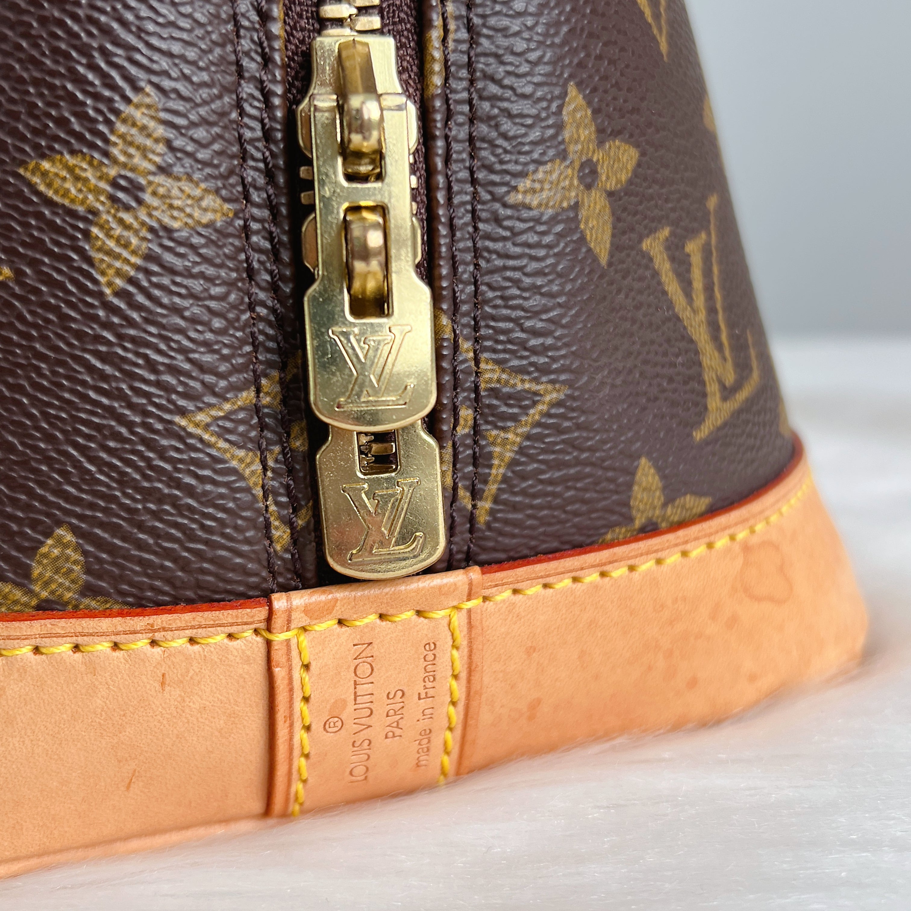 Louis Vuitton Signature Monogram Alma Tote + Lock & Key Excellent