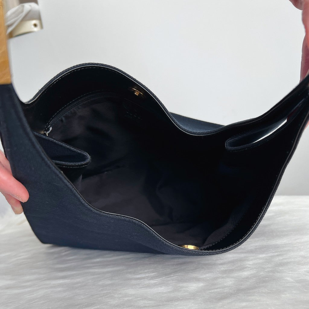 Gucci Dark Navy Canvas Gold Detail Shoulder Bag Excellent