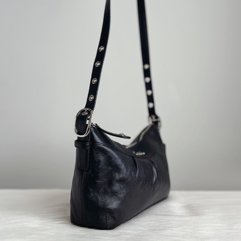 Coach Black Leather Front Logo Crossbody Shoulder Bag Excellent