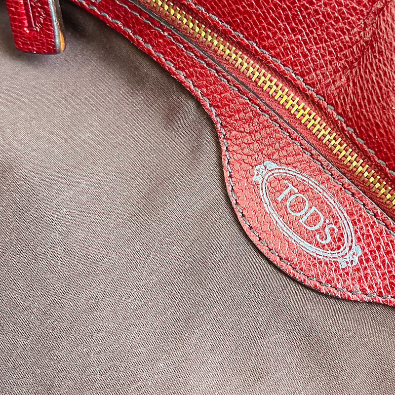 Tod's Bordeaux Leather Signature Buckle Large Shoulder Bag Excellent