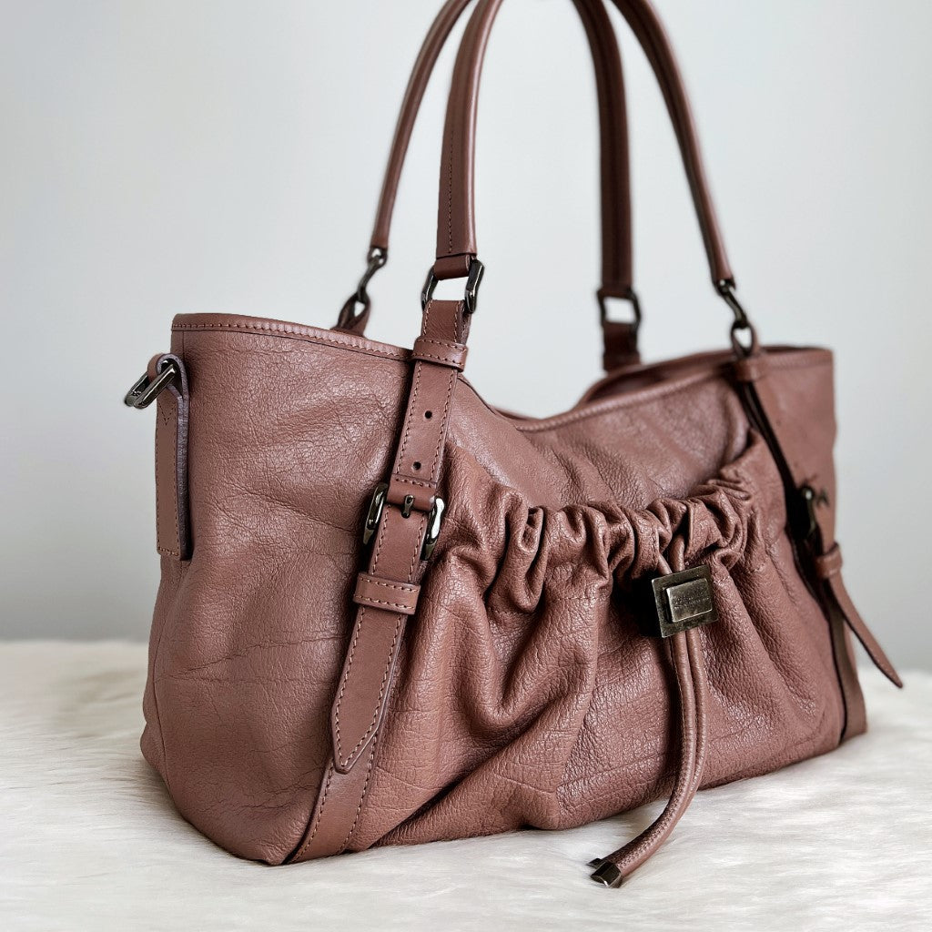 Burberry Berry Leather Classic Large 2 Way Shoulder Bag Excellent