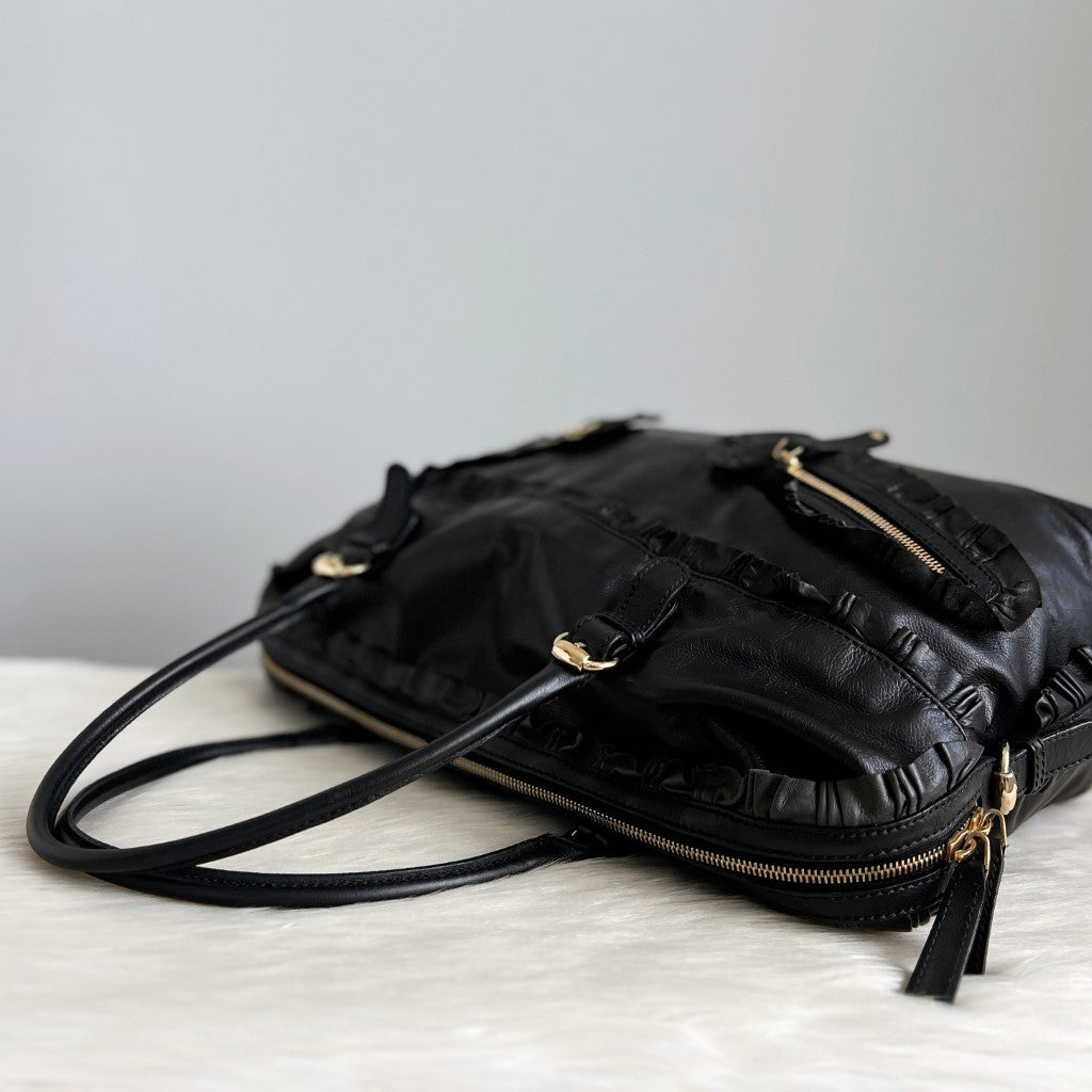 Gucci Black Leather Front Zip Detail Large Shoulder Bag