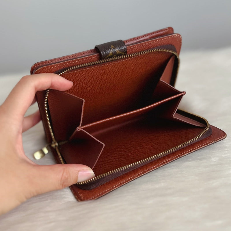 Louis Vuitton Monogram Coin Compartments Wallet + Card Holder Set – Luxury  Trade
