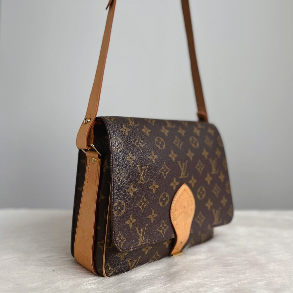 Louis Vuitton Signature Monogram Cartouchiere GM Crossbody Shoulder Bag