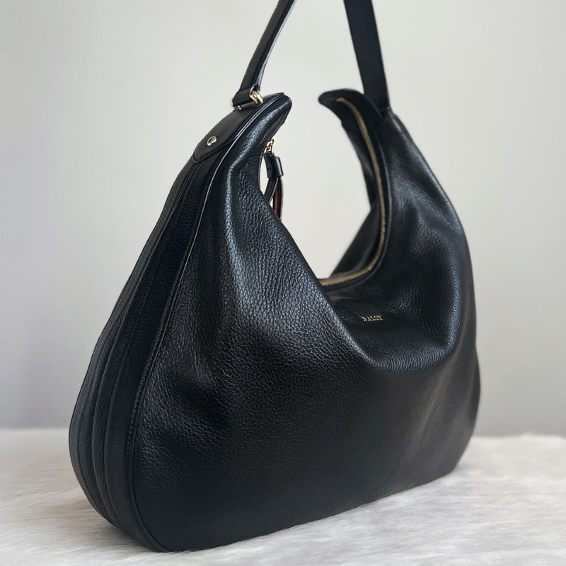 Bally Black Leather Classic Half Moon Shoulder Bag Like New