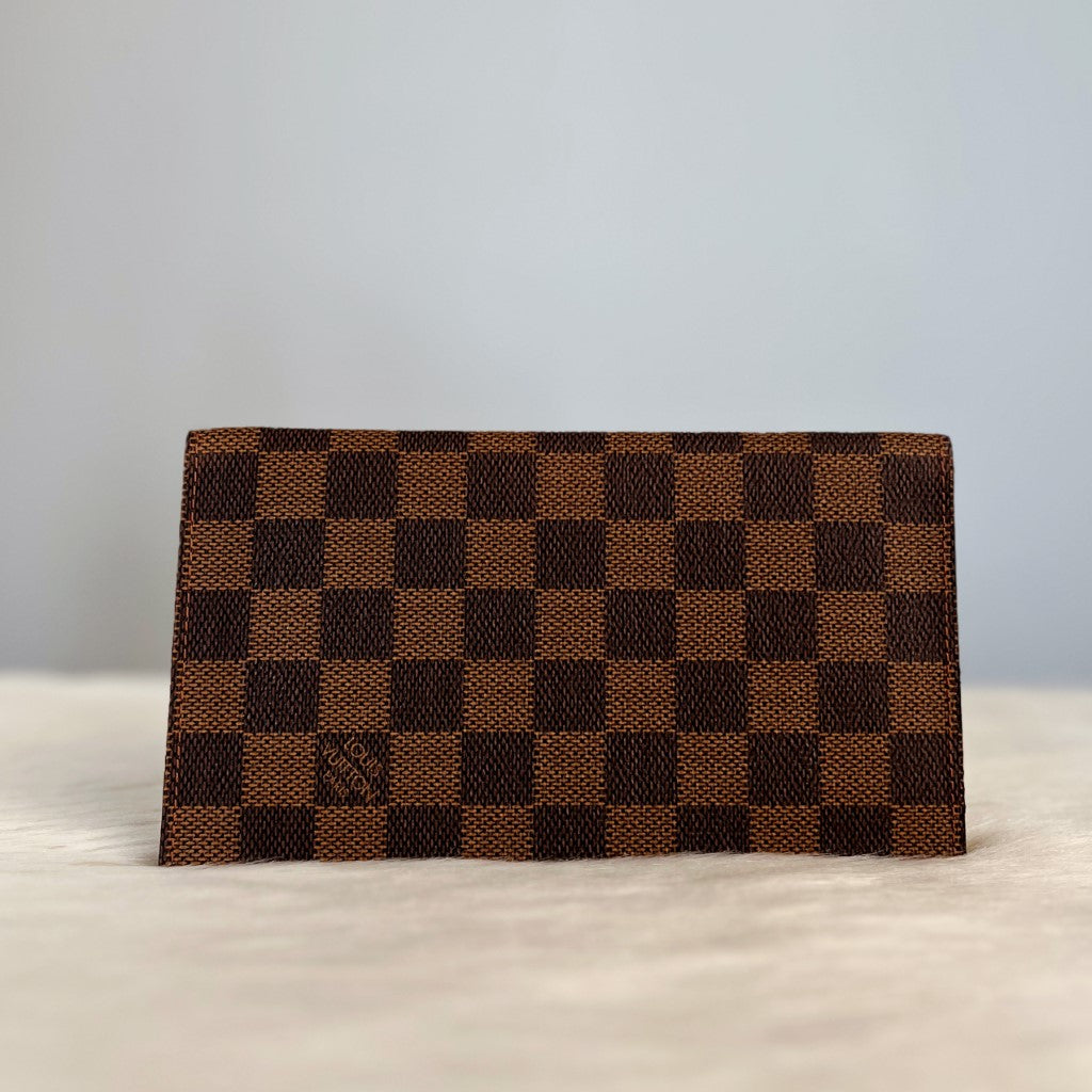 Louis Vuitton Signature Damier Classic Long Fold Wallet