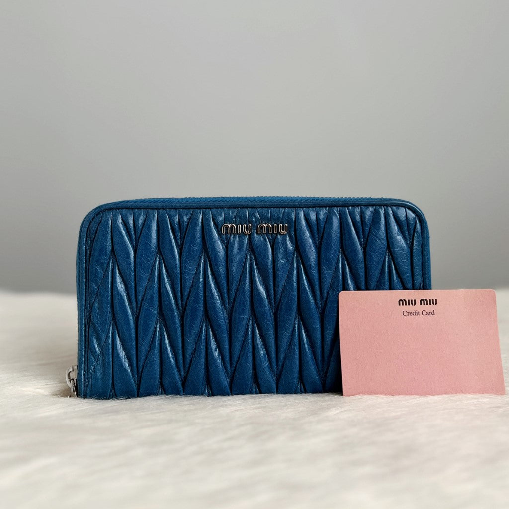 Miu Miu Blue Leather Signature Logo-Plaque Quilted Long Wallet