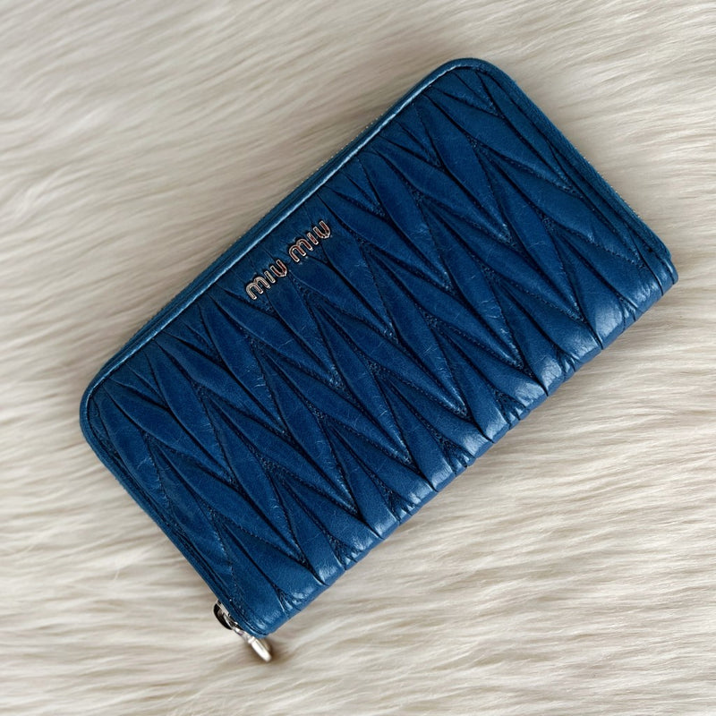 Miu Miu Blue Leather Signature Logo-Plaque Quilted Long Wallet
