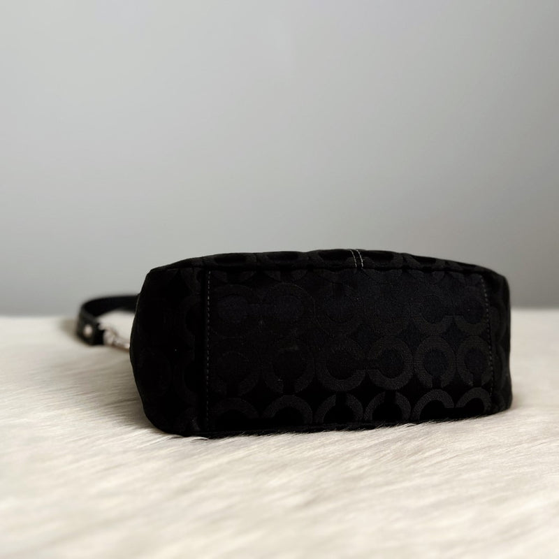 Vintage 1990s black crossbody COACH purse | adjustable strap | black COACH  bag | Able Shoppe | coach handbag | coach purse