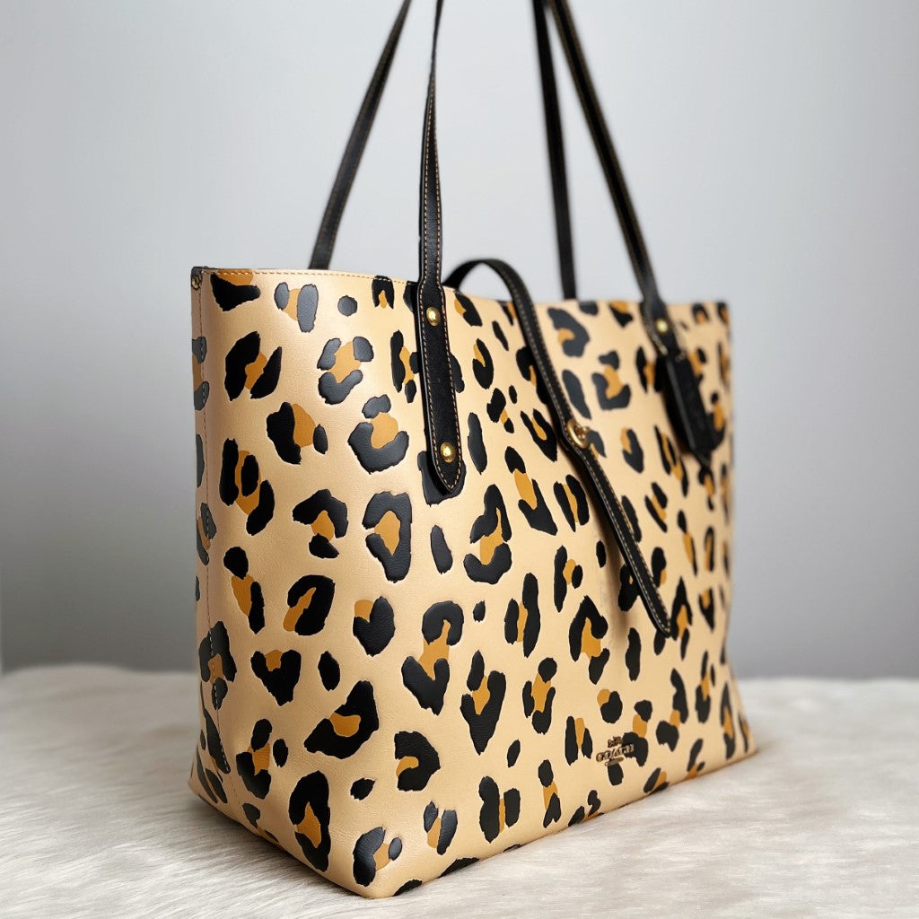 Coach Leopard Print Large Shopper Shoulder Bag