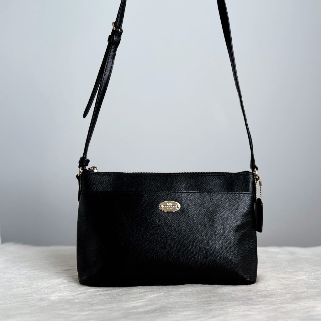 Coach Black Leather Front Logo 2 Way Crossbody Shoulder Bag