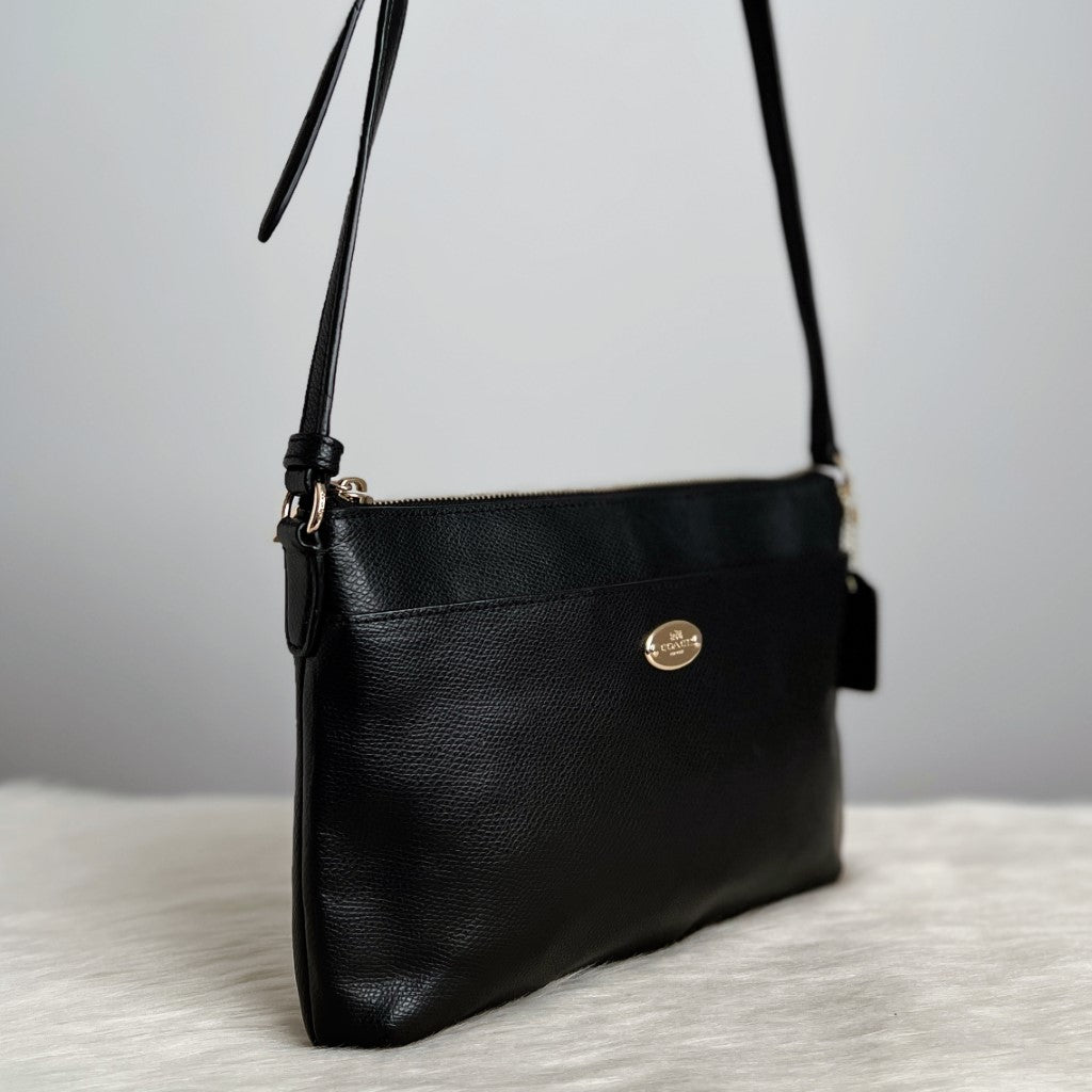 Coach Black Leather Front Logo 2 Way Crossbody Shoulder Bag