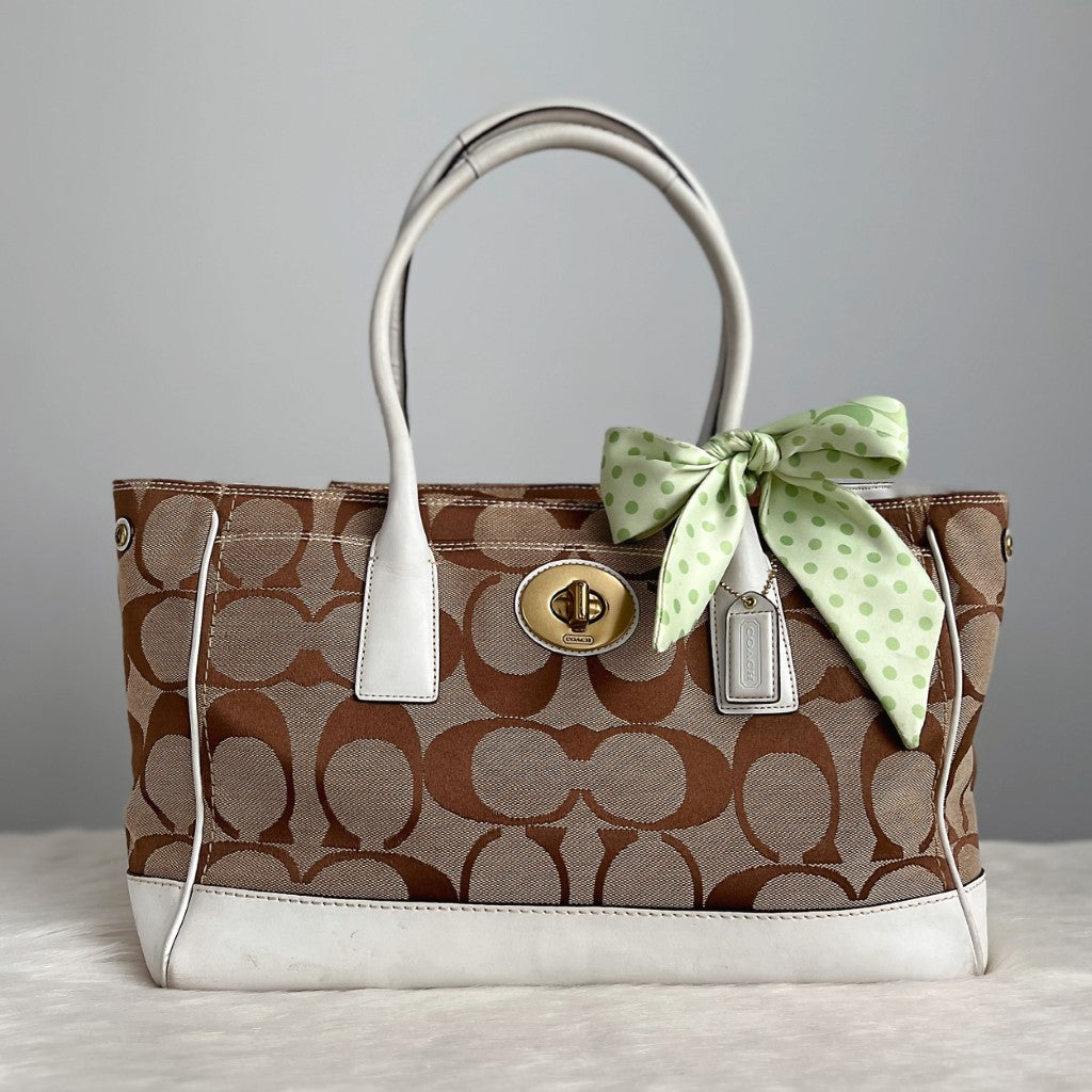 Coach White Leather Monogram Turn Lock Bow Detail Shoulder Bag