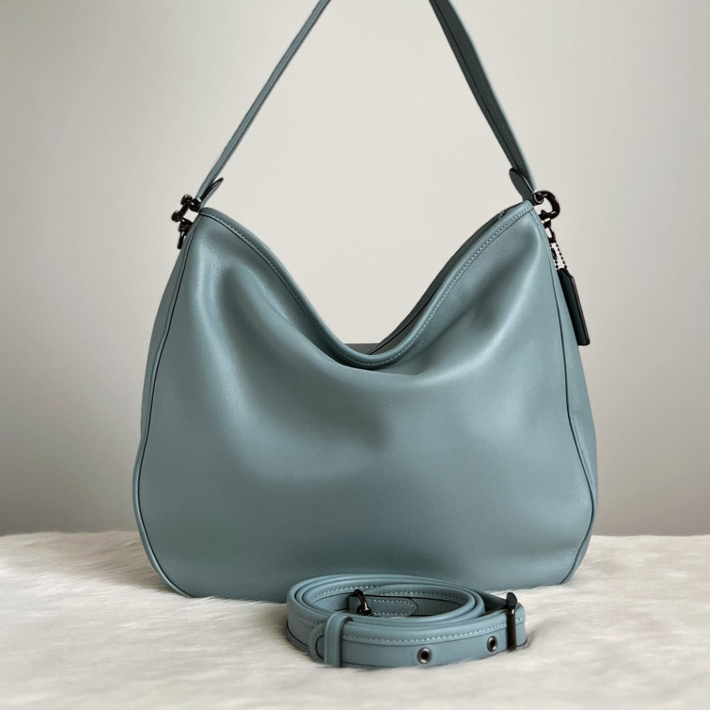 Coach Turquoise Leather Half Moon 2 Way Shoulder Bag Like New