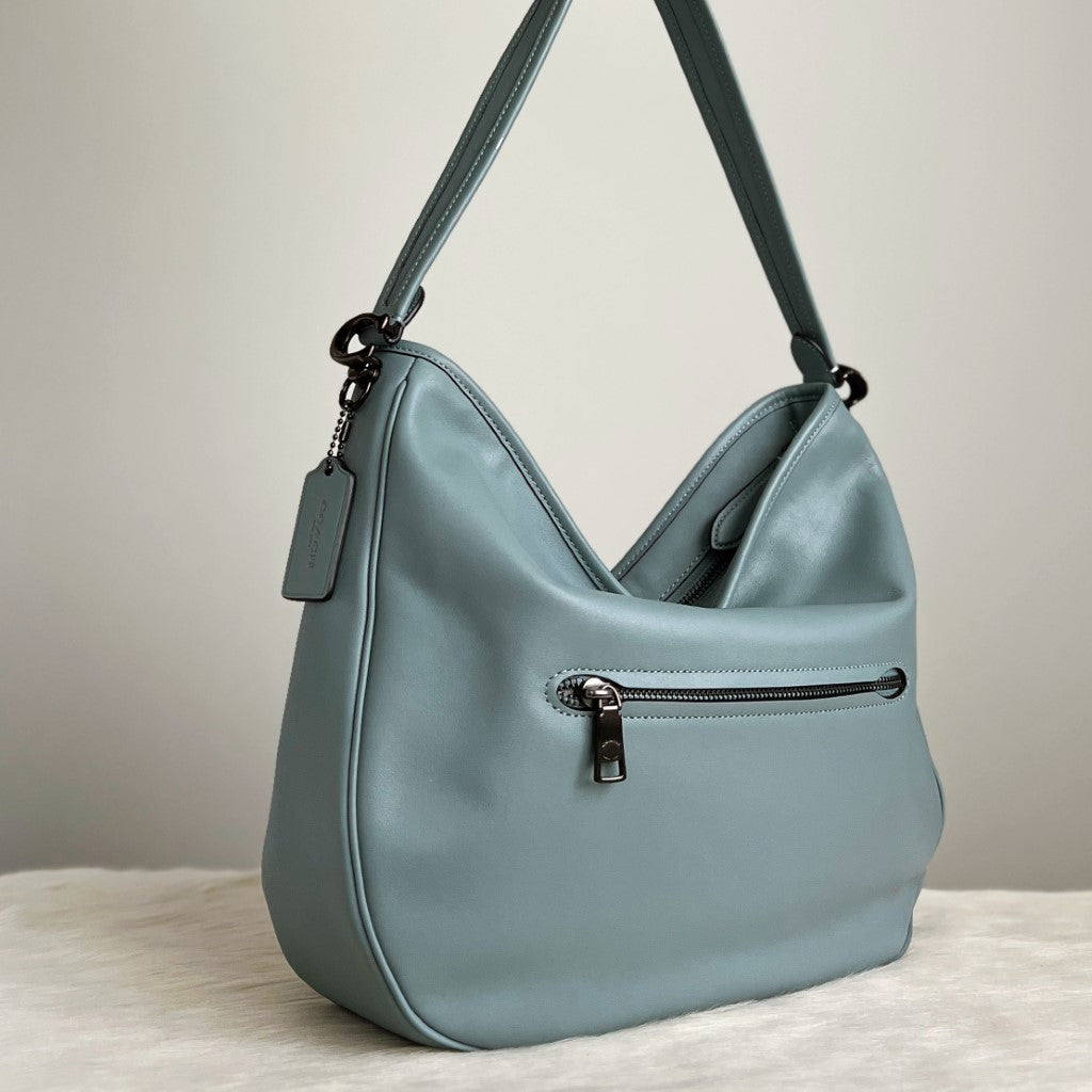 Coach Turquoise Leather Half Moon 2 Way Shoulder Bag Like New