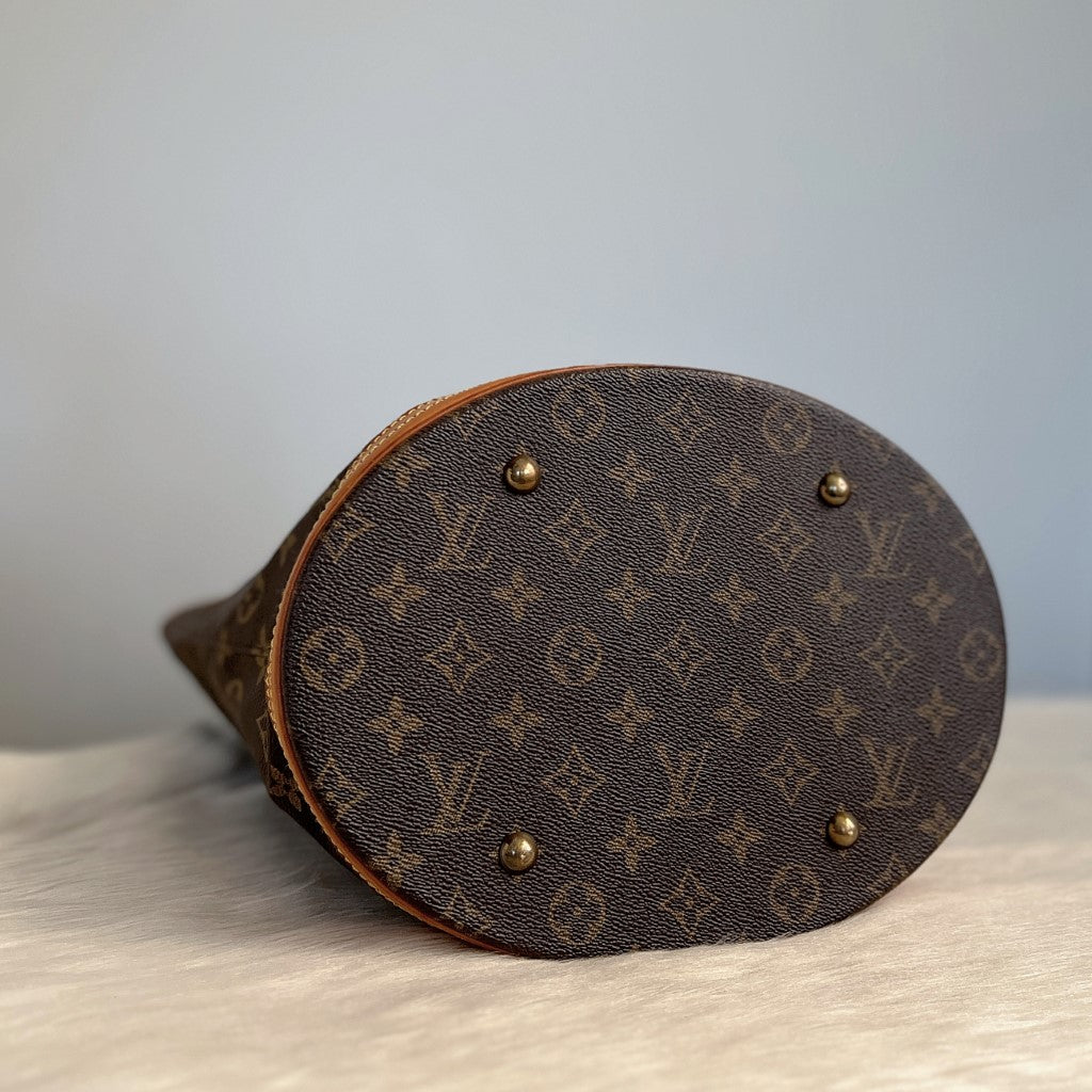 Louis Vuitton Signature Monogram Bucket GM Shoulder Bag