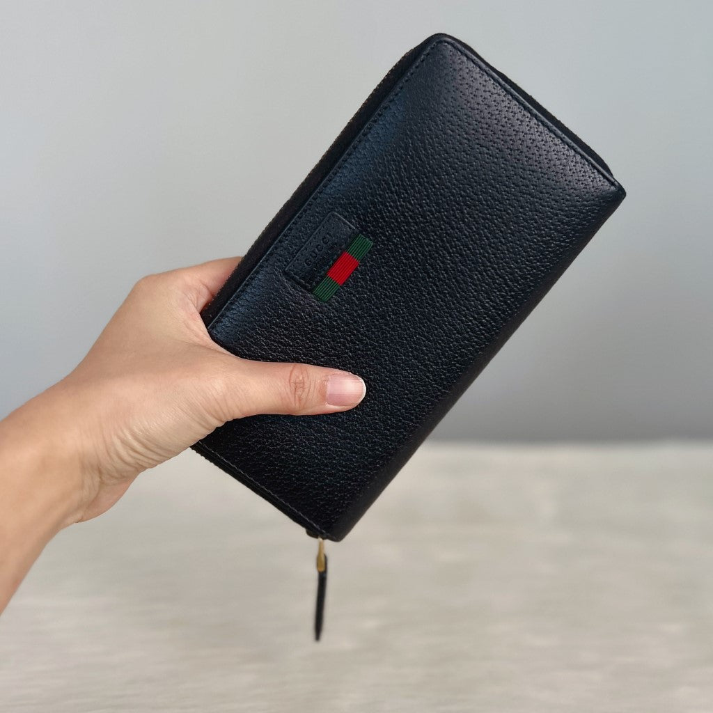 Gucci Classic Black Leather Long Zip Wallet