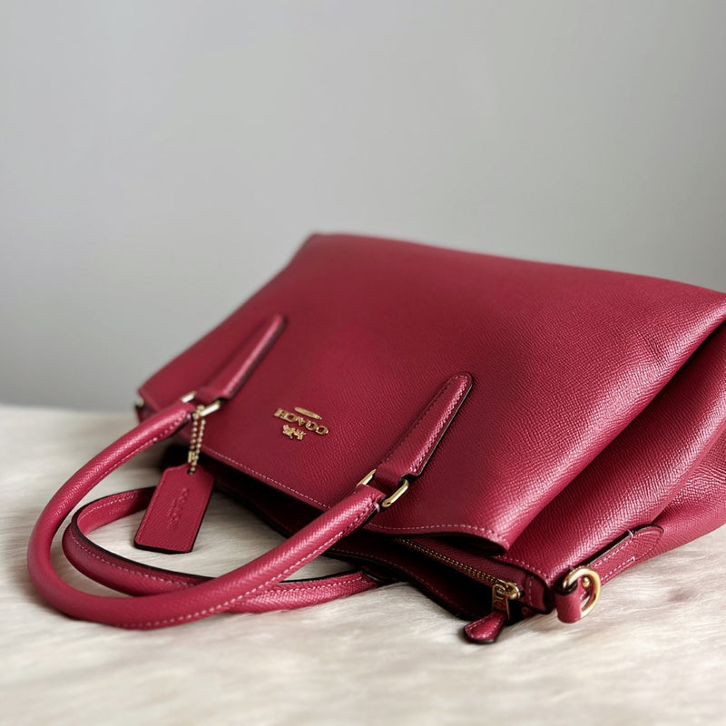 Coach on sale fuchsia bag