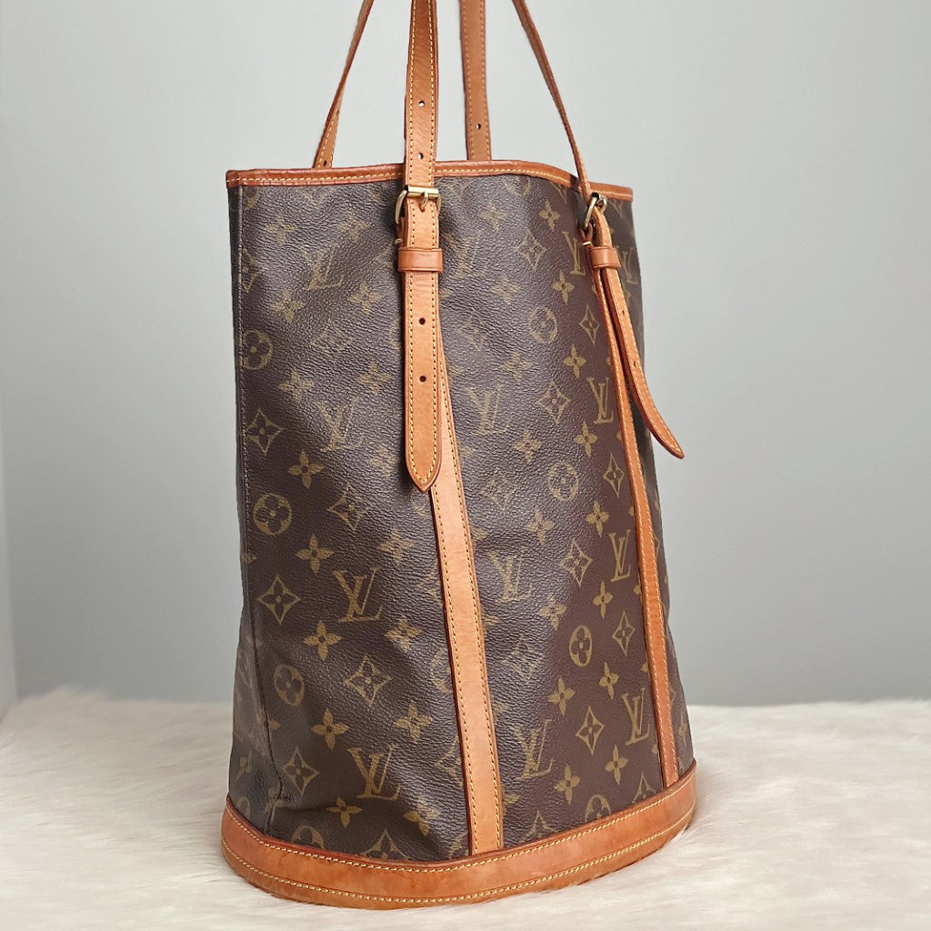 Louis Vuitton Signature Monogram Bucket GM Shoulder Bag