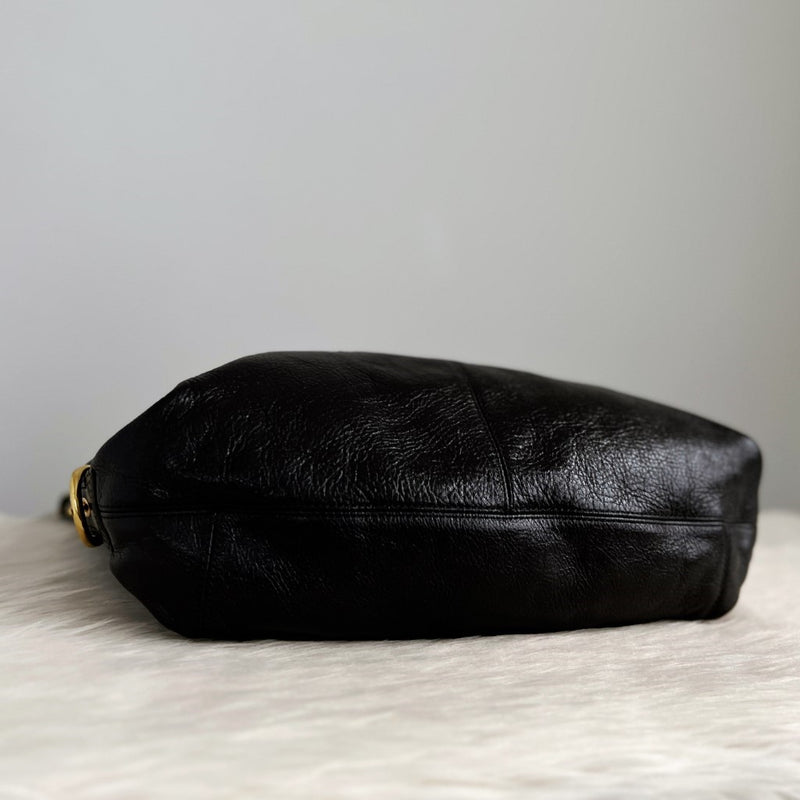 Coach Black Leather Charm Detail Career 2 Way Shoulder Bag Excellent