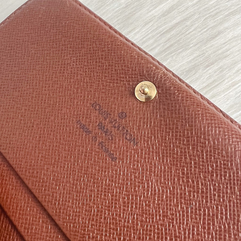 Louis Vuitton Monogram Classic Zip Compartment Wallet