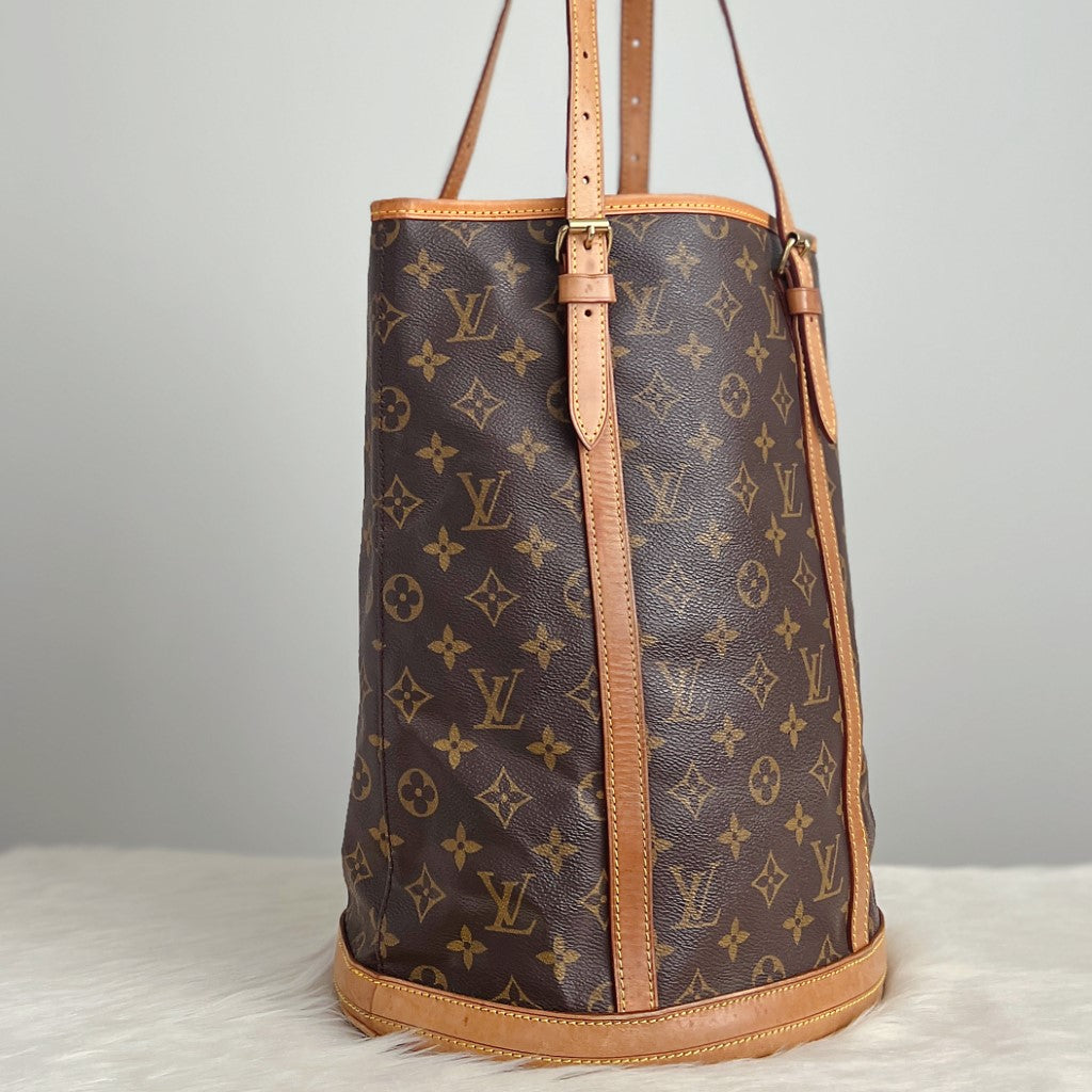 Louis Vuitton Signature Monogram Bucket GM Shoulder Bag