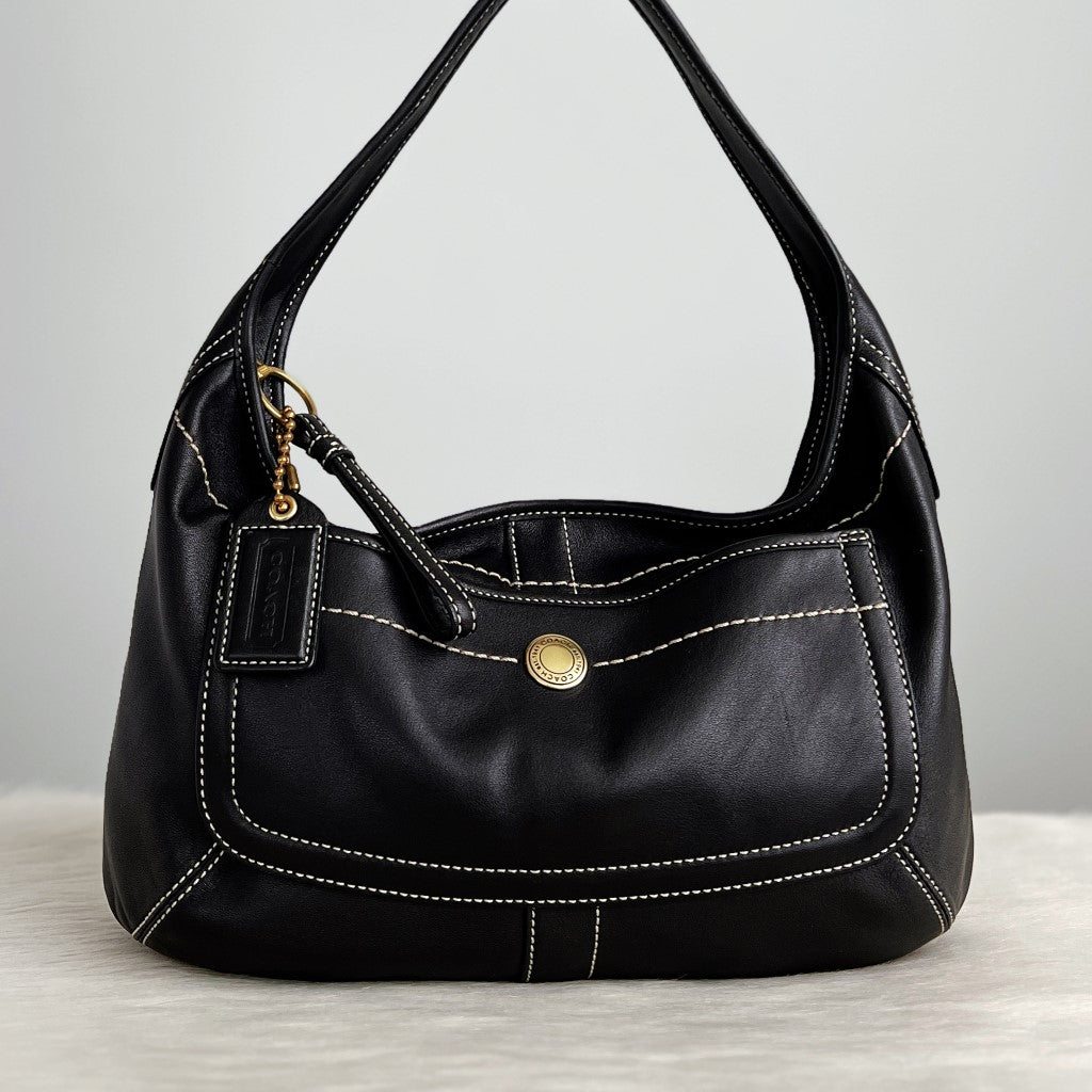 Coach Black Leather Front Pocket Half Moon Shoulder Bag Excellent