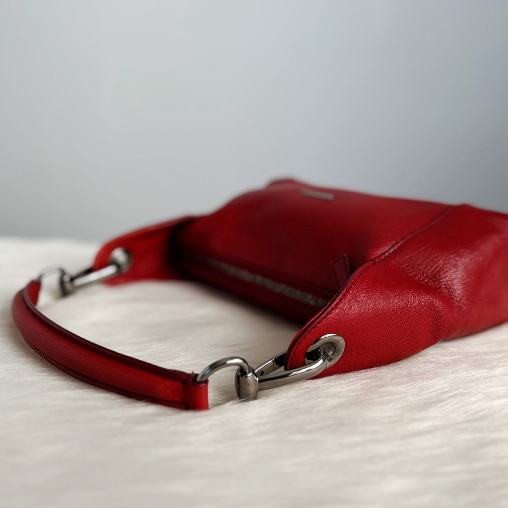 Gucci Red Leather Front Logo Small Shoulder Bag