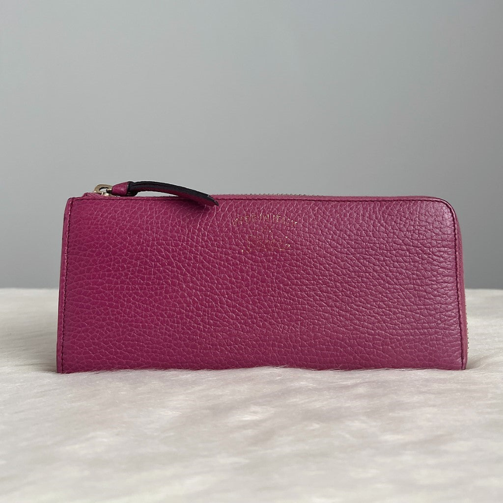 Gucci Berry Leather Zip Compartment Long Wallet