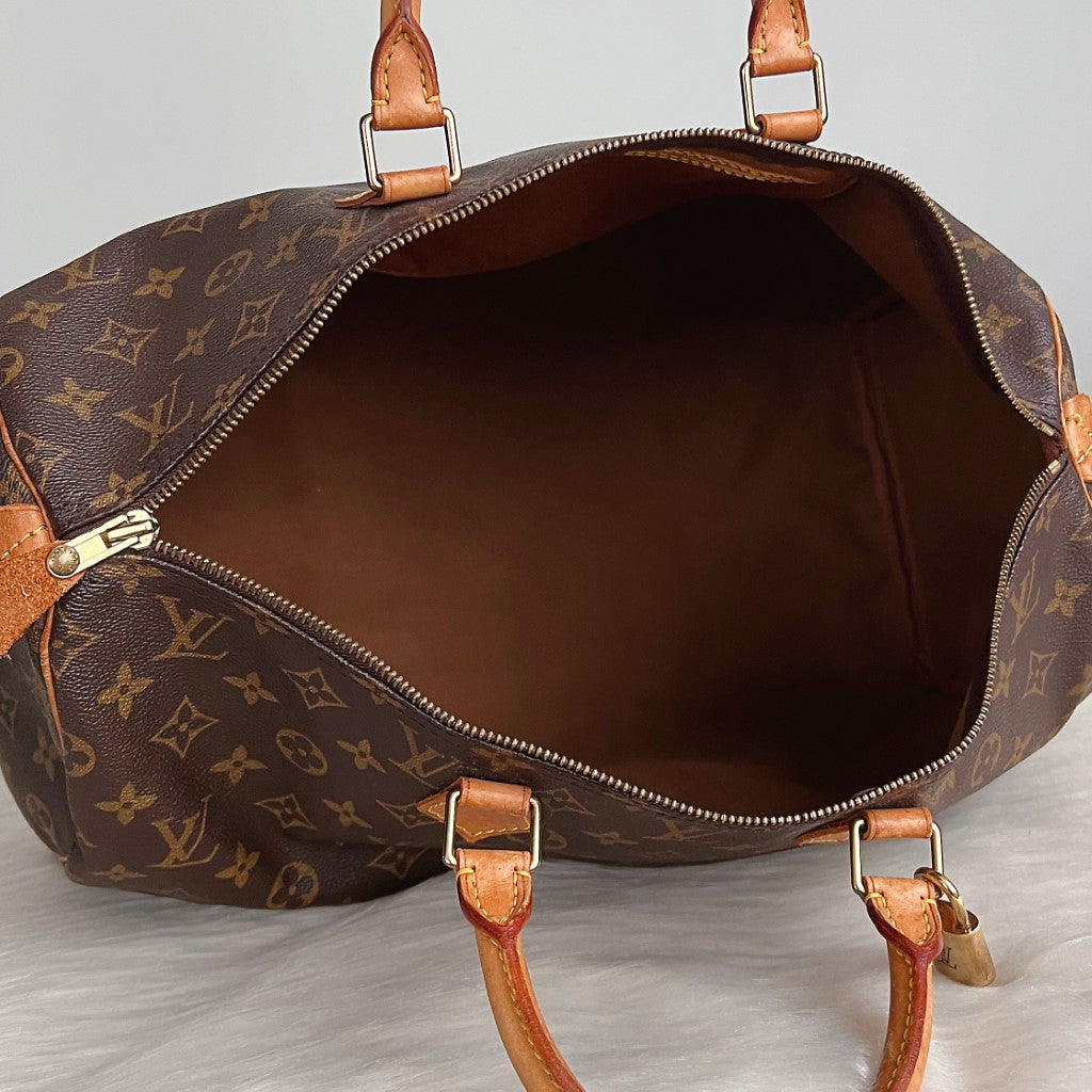 Louis Vuitton Signature Monogram Speedy 40 Bag + Lock & Keys