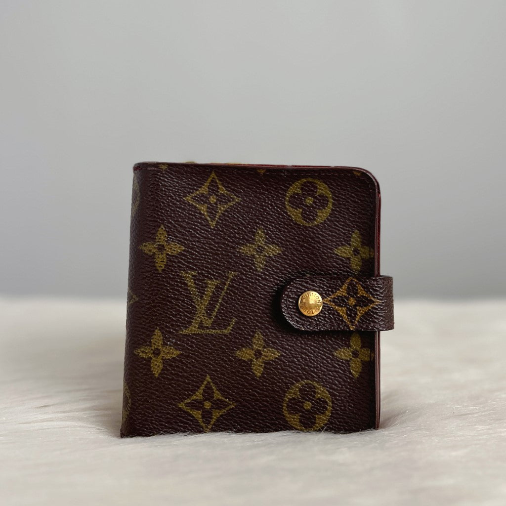 Louis Vuitton Monogram Classic Zip Compartment Wallet