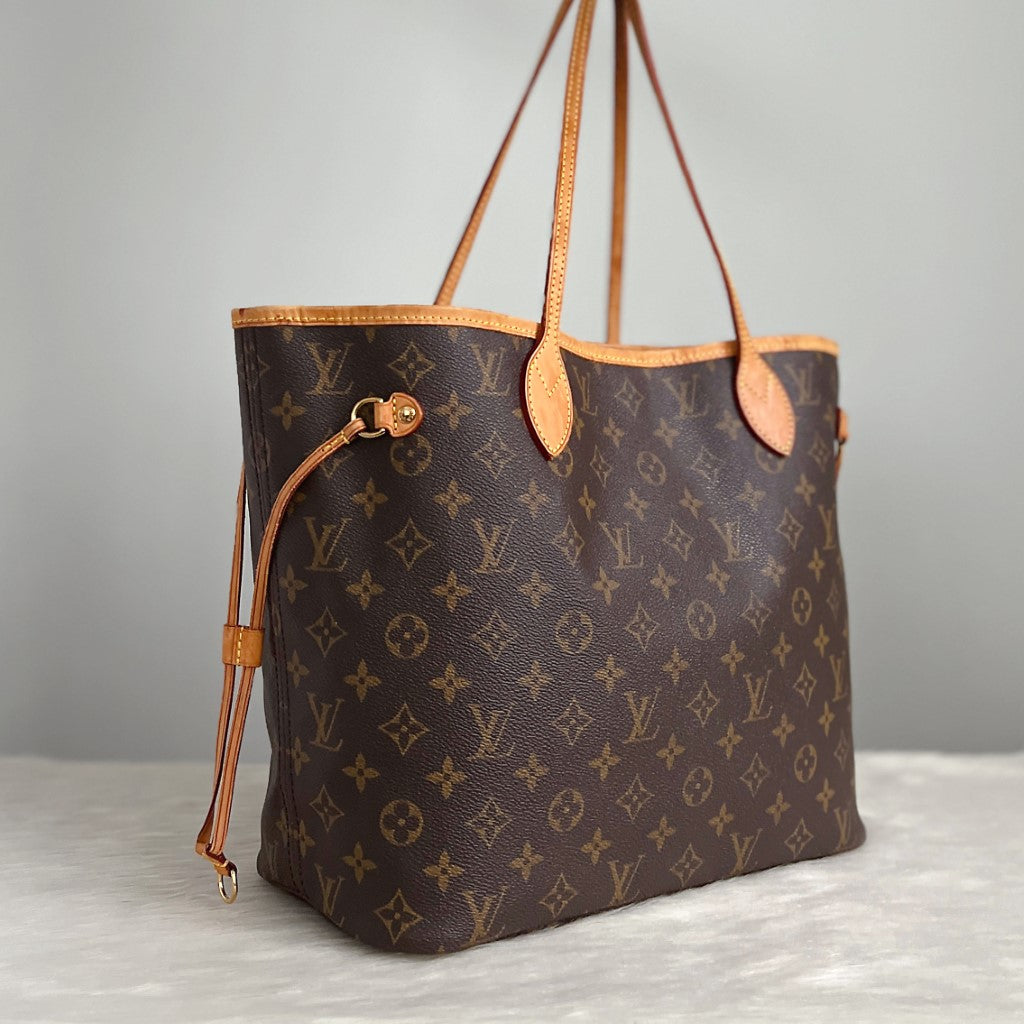 Louis Vuitton Iconic Monogram Neverfull MM Shoulder Bag