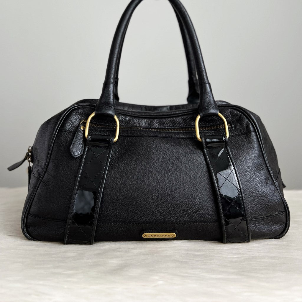 Burberry Black Leather Classic Career Shoulder Bag