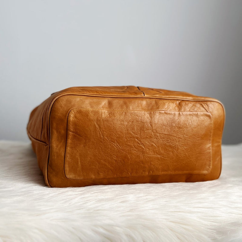 Marc Jacobs Caramel Leather Front Pocket Large Shoulder Bag