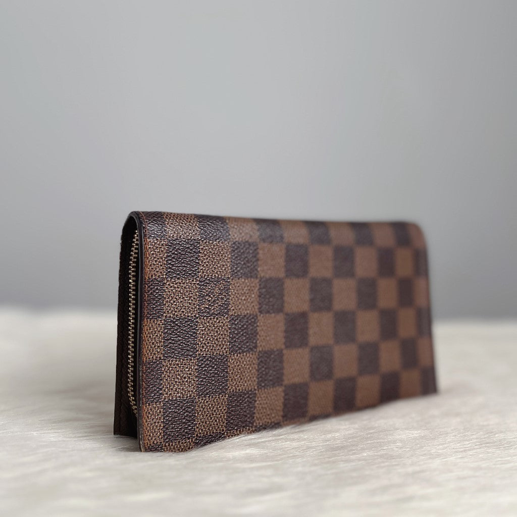 Louis Vuitton Signature Damier Zip Compartment Long Fold Wallet