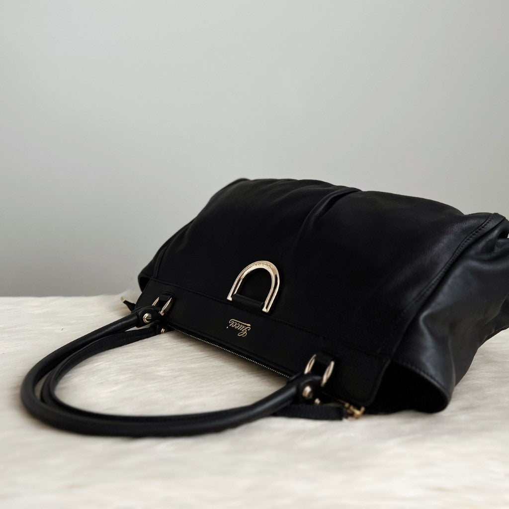 Gucci Black Leather Front Ring Detail Shoulder Bag Excellent