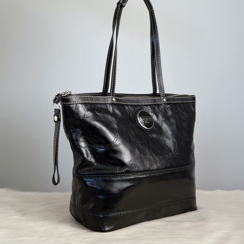 Coach Patent Black Leather Front Logo Shoulder Bag